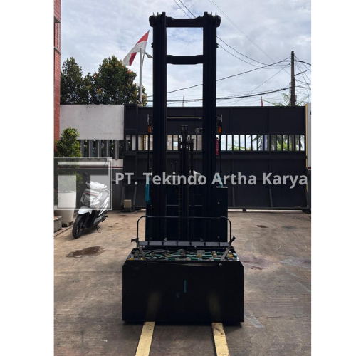 Sumitomo Reachtruck 1.8 Ton 7.5 Meter