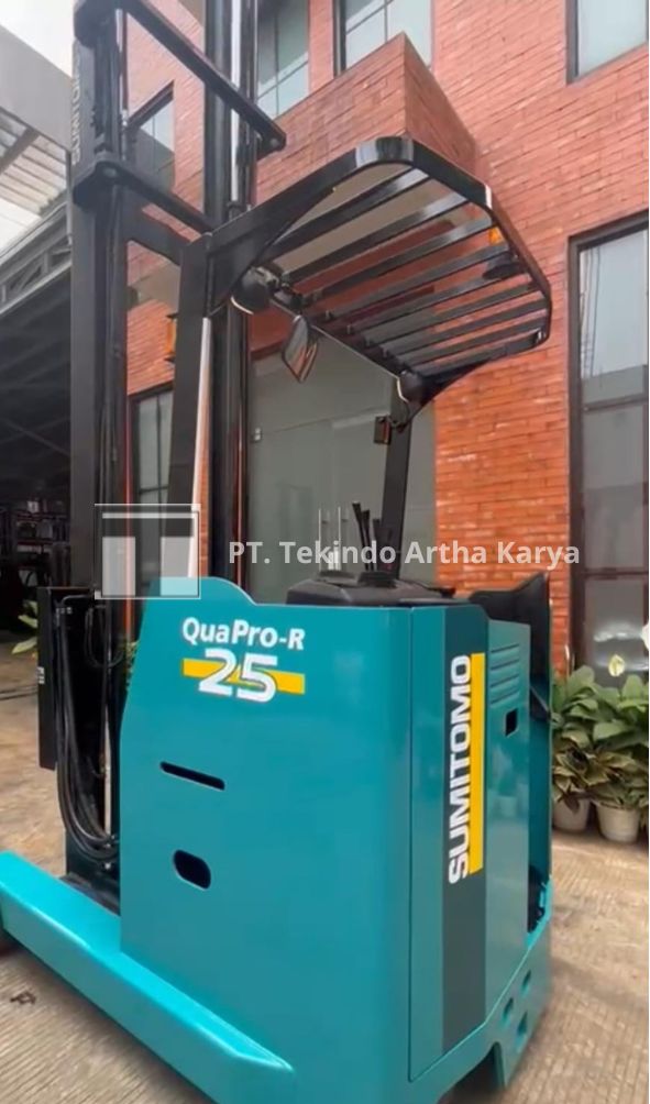 Sumitomo Reachtruck 2.5 Ton 9 Meter